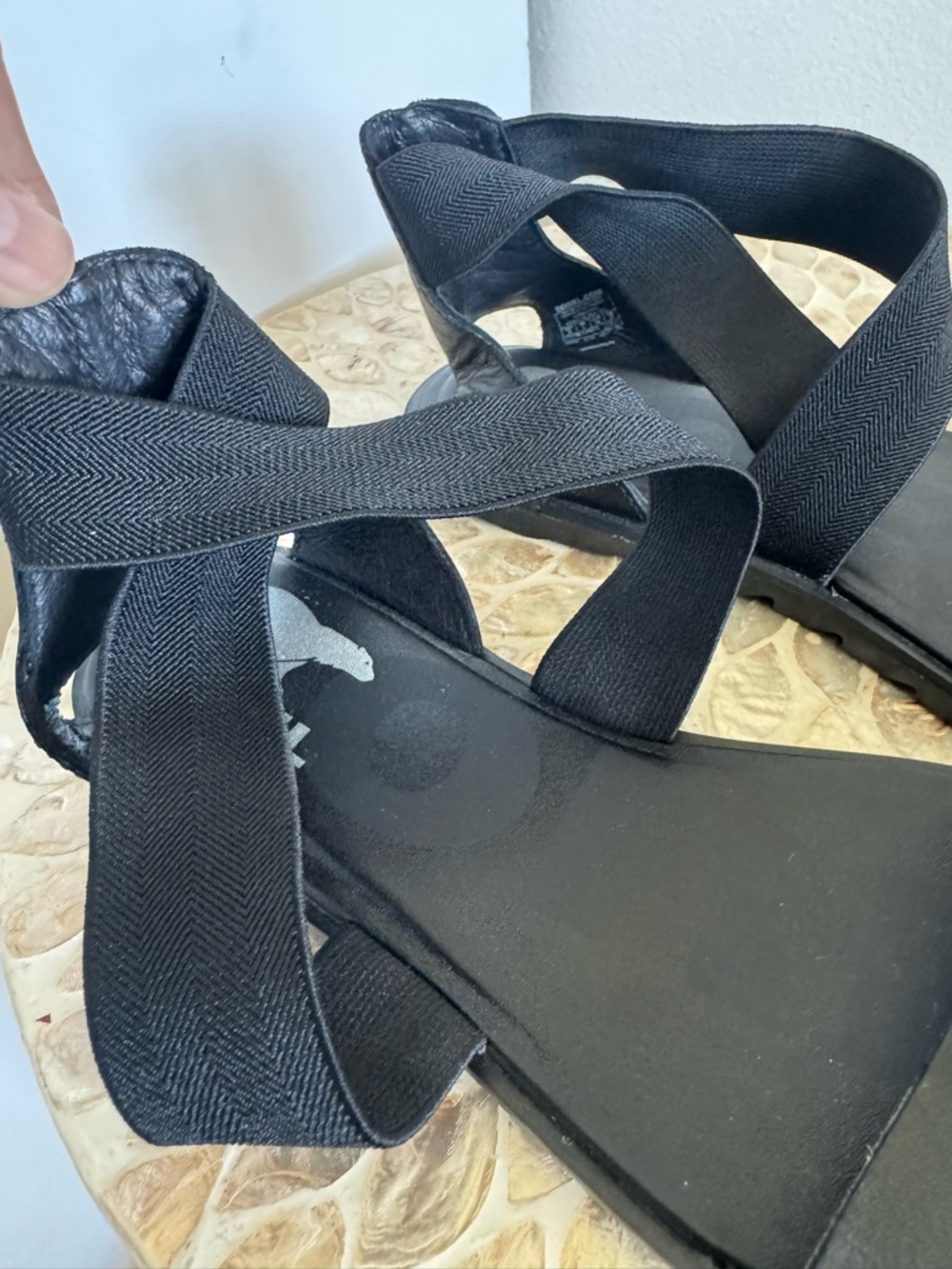 SOREL Ella II Black Leather Crisscross Sandal size 8 - Picture 7 of 11